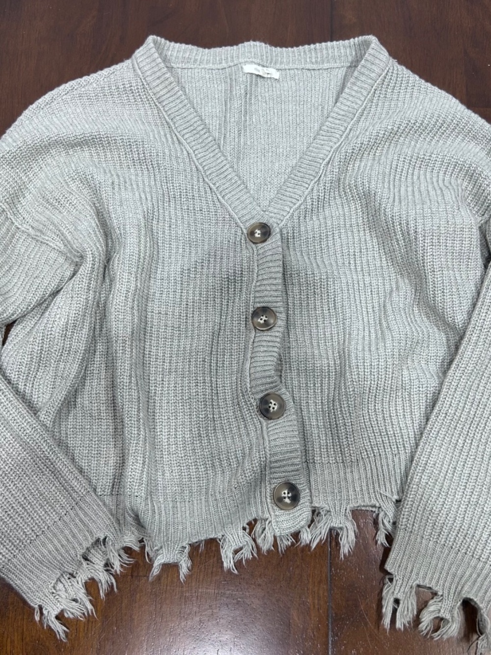 Womens MAURICES ribbed Light Grey raw edge crop sweater button up -Size XL/Large